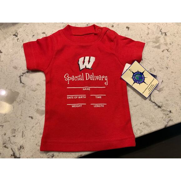 New Wisconsin Badgers Special Delivery Shirt Size 0-3 Months - Picture 1 of 2